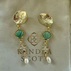 Kendra Scott earrings sea shells 🐚 long hanging starfish summer earrings used